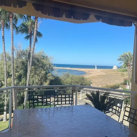 Apartamento Luxury Beachfront - 4 Double 3 Bathrooms Dénia