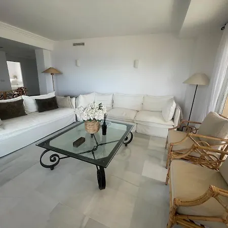 Luxury Beachfront - 4 Double 3 Bathrooms Apartman *