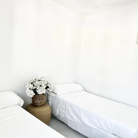 Apartman Luxury Beachfront - 4 Double 3 Bathrooms
