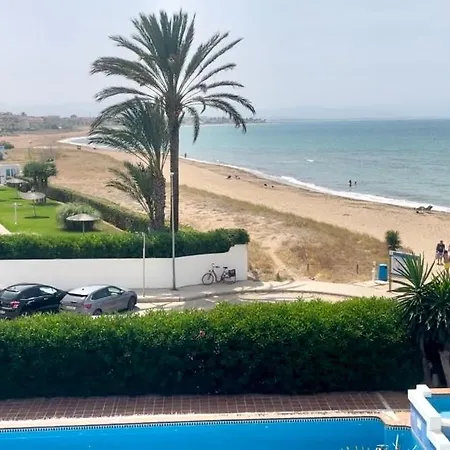 Apartman Luxury Beachfront - 4 Double 3 Bathrooms *