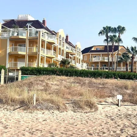 דירה Luxury Beachfront - 4 Double 3 Bathrooms