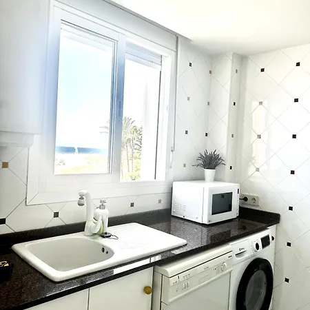 Luxury Beachfront - 4 Double 3 Bathrooms Dénia